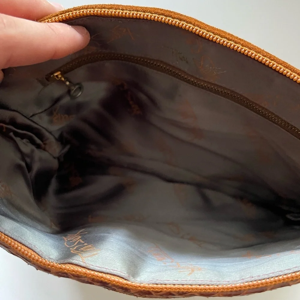 Vintage y2k designer Ruth Saltz suede clutch